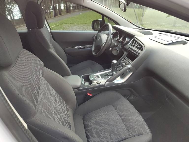 PEUGEOT - 3008 - 2013/2014 - Branca - R$ 46.900,00
