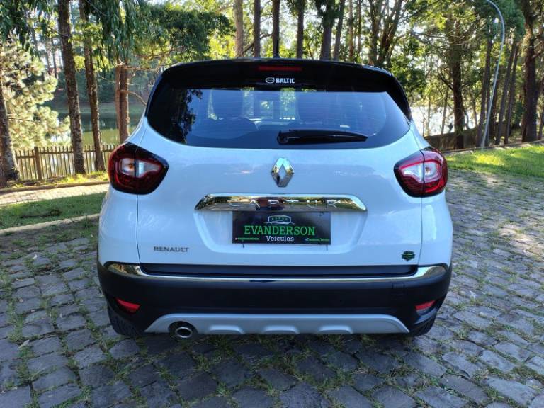 RENAULT - CAPTUR - 2019/2020 - Branca - R$ 77.900,00