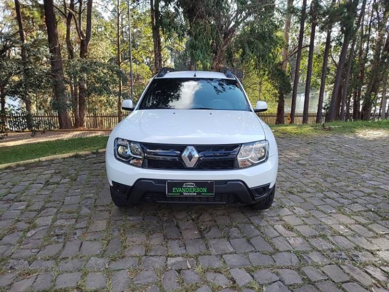 RENAULT - DUSTER - 2016/2017 - Branca - R$ 62.900,00