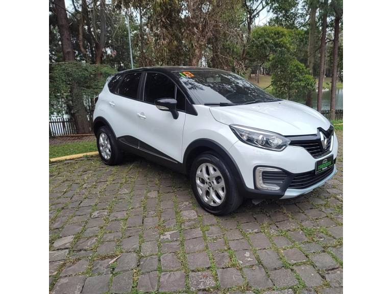 RENAULT - CAPTUR - 2017/2018 - Branca - R$ 69.900,00