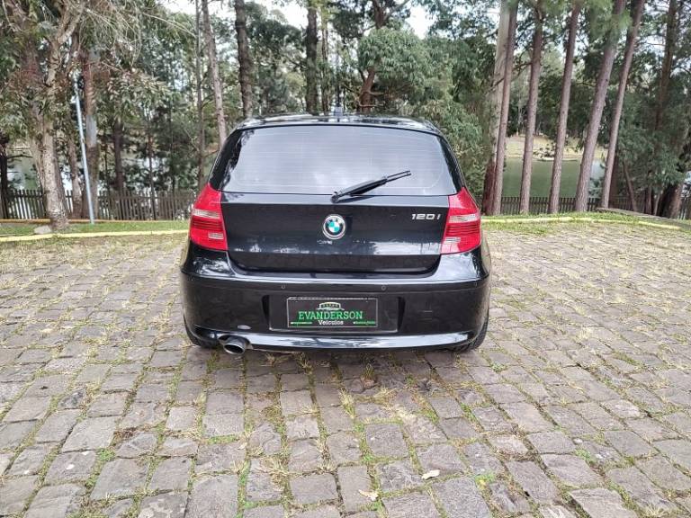 BMW - 120I - 2010/2010 - Preta - R$ 51.900,00
