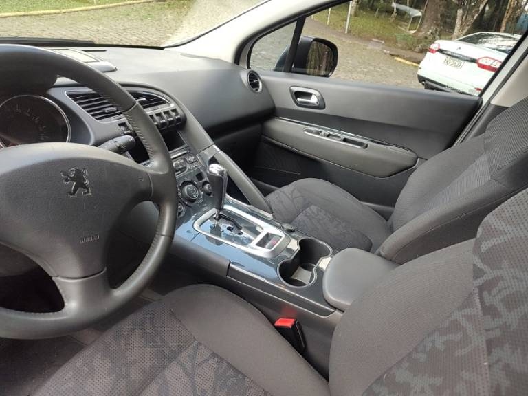 PEUGEOT - 3008 - 2013/2014 - Branca - R$ 46.900,00