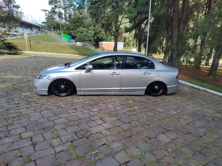 HONDA - CIVIC - 2006/2007 - Prata - R$ 48.900,00