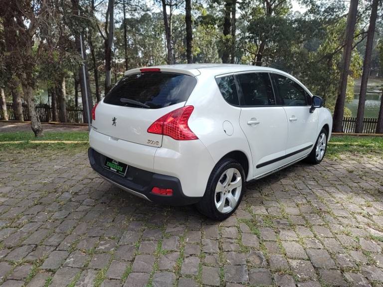 PEUGEOT - 3008 - 2013/2014 - Branca - R$ 46.900,00