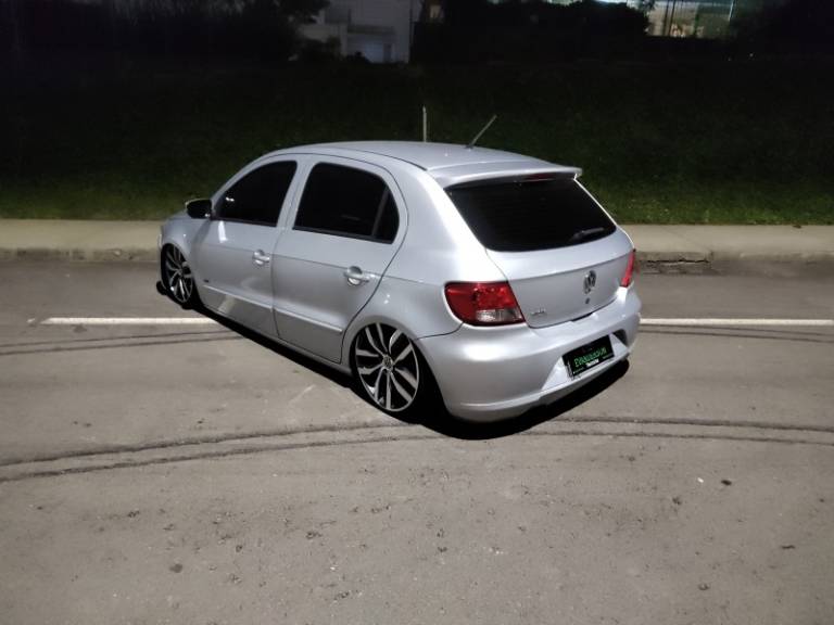 VOLKSWAGEN - GOL - 2010/2010 - Prata - R$ 33.900,00