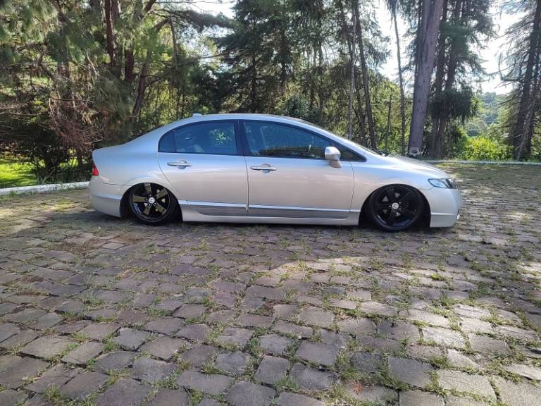 HONDA - CIVIC - 2006/2007 - Prata - R$ 48.900,00