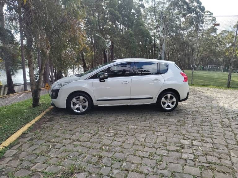 PEUGEOT - 3008 - 2013/2014 - Branca - R$ 46.900,00